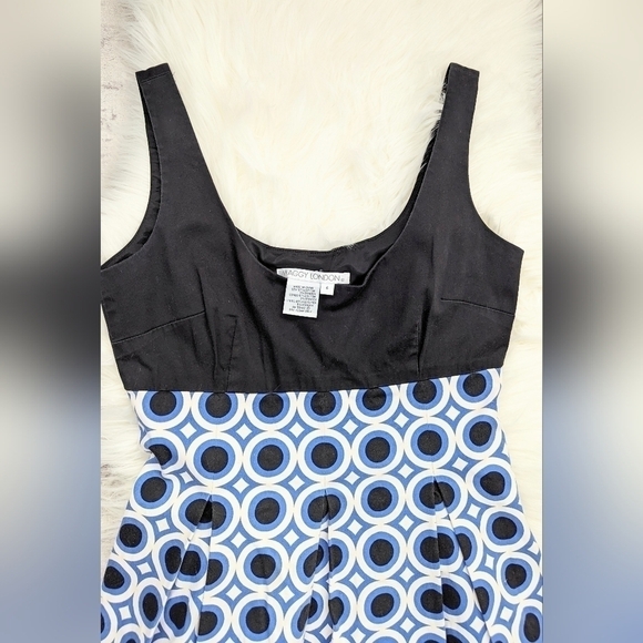 Maggy London  Dress Size 6 - Picture 8 of 10